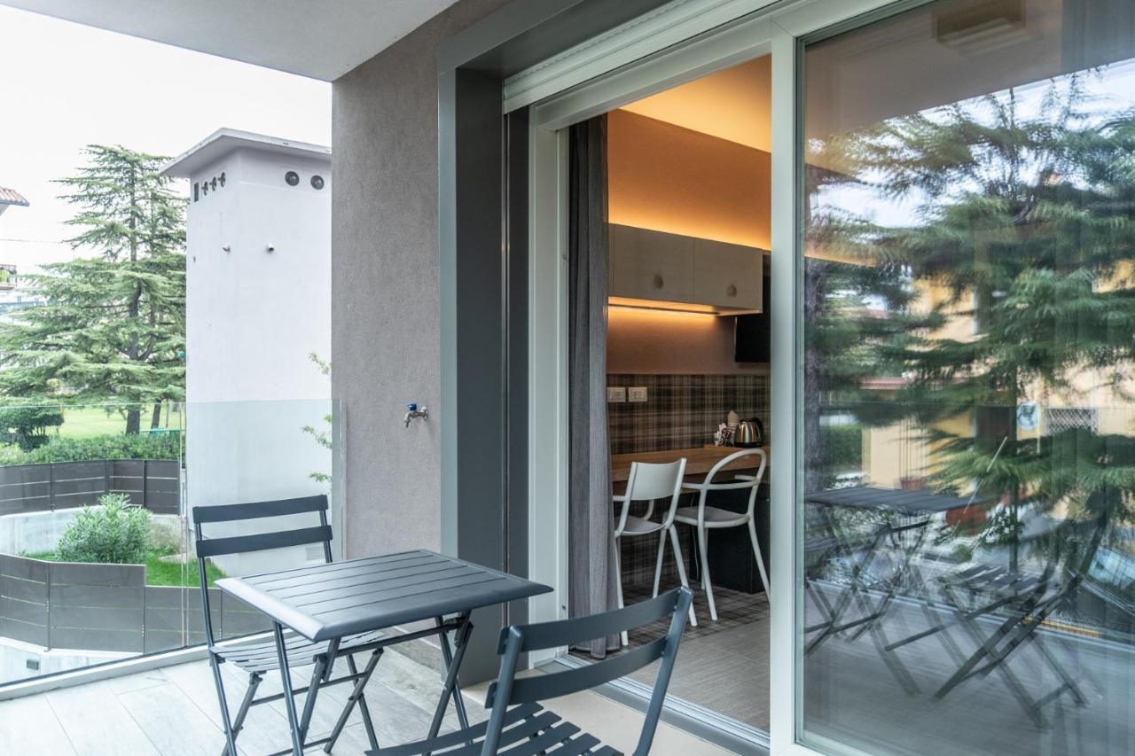 Sei Garda Apartments Peschiera del Garda Eksteriør bilde