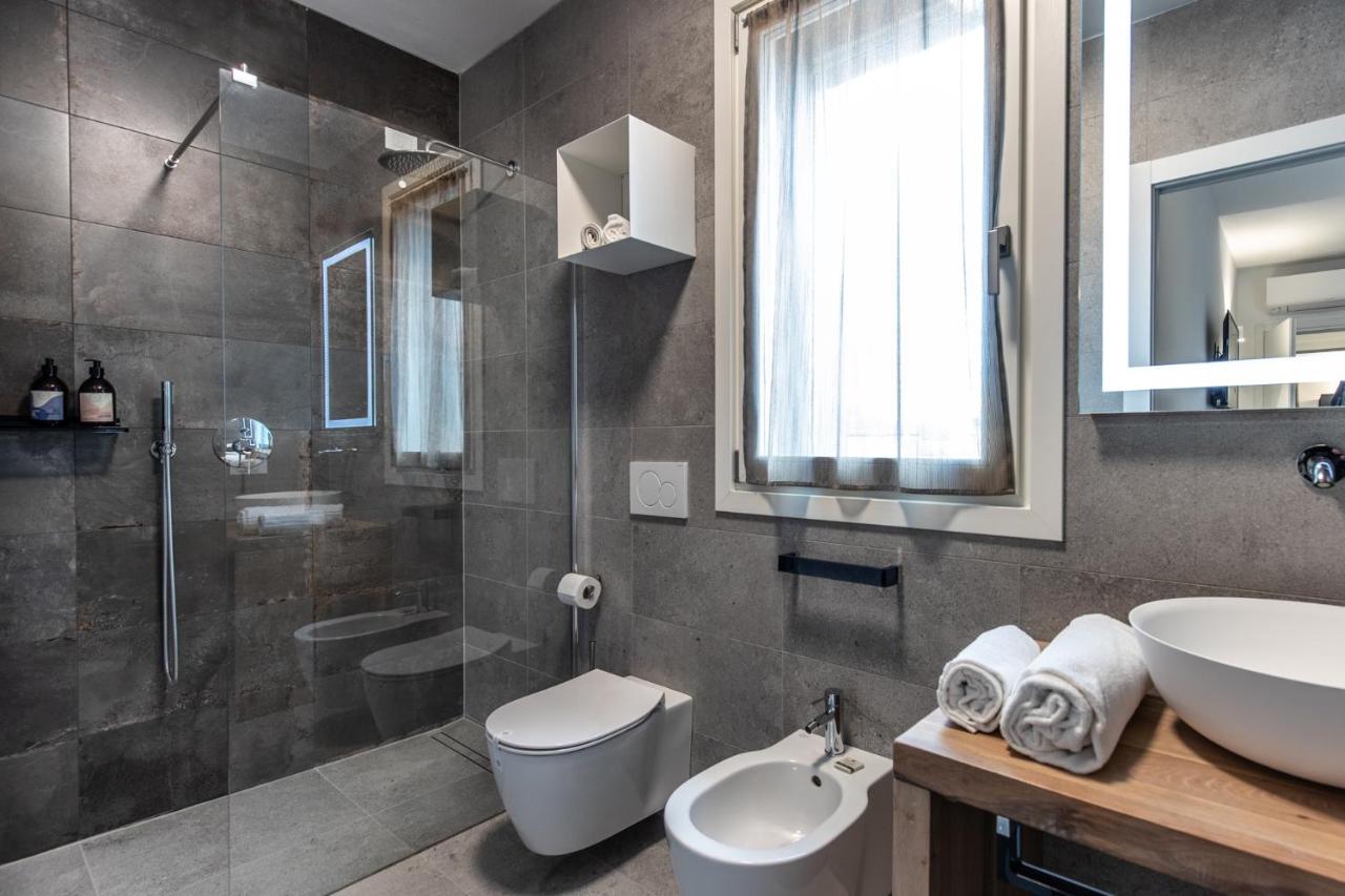 Sei Garda Apartments Peschiera del Garda Eksteriør bilde